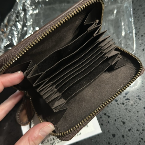 Cowhide Wallet - Picture 4 of 4